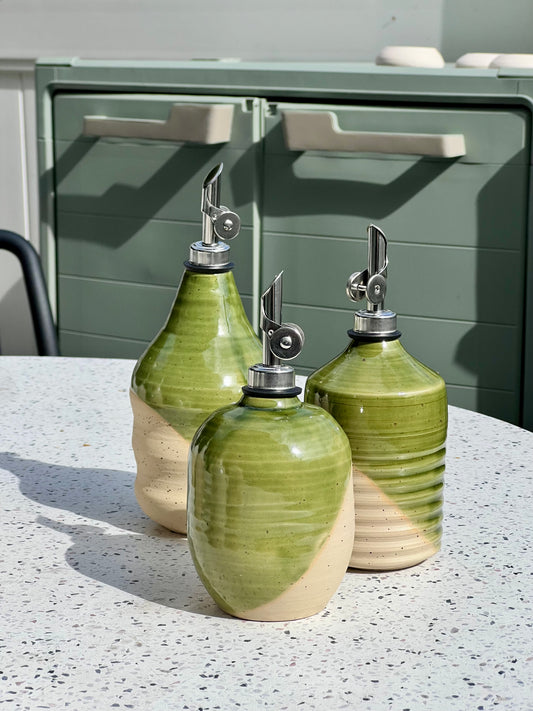 Green Half-Dipped Oil Pourer