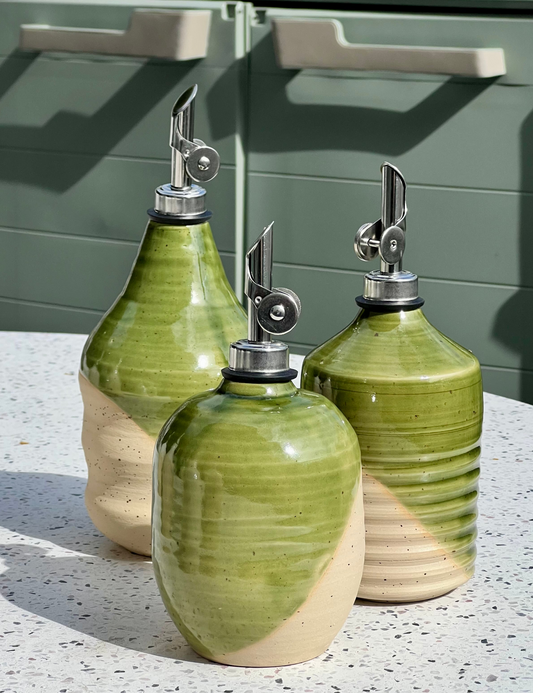 Green Half-Dipped Oil Pourer