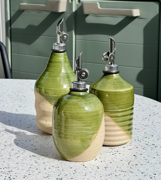 Green Half-Dipped Oil Pourer